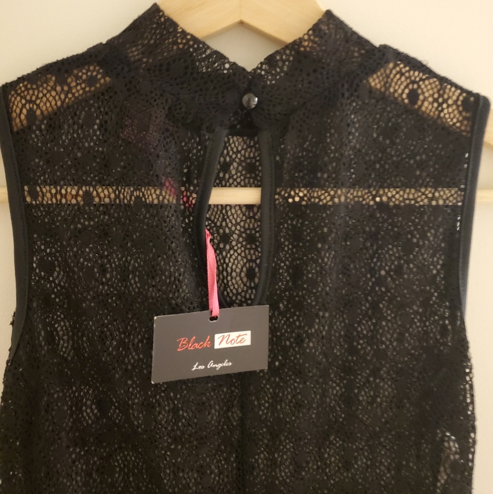 Sassy lace dress from Miami - Picture 2 of 4